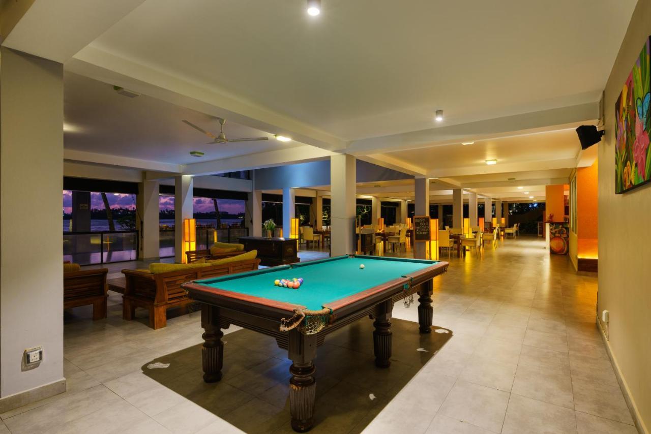 Отель Cocobay 4*